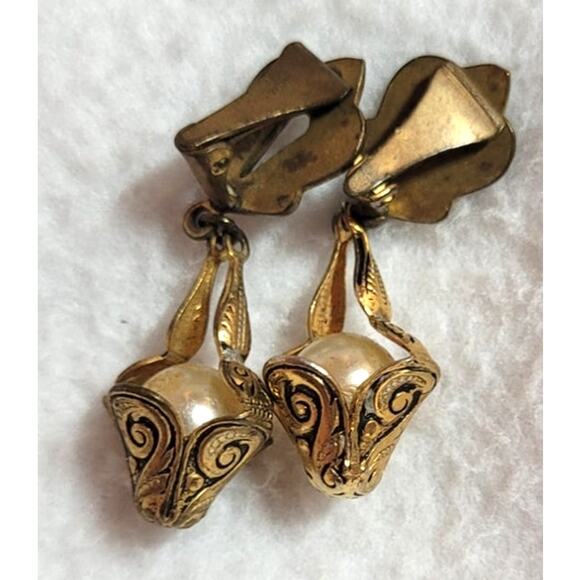 Toledoware Vintage Dangle Clip On Earrings Drop Pearl Goldtone Spain Flamenco - Picture 9 of 11